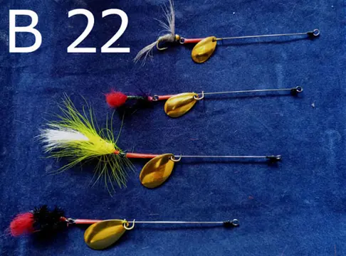 Diverse sets van 4 stuks Ultra Light Baars - Snoekspinners met vlieg voor de 3 - 5 grams spinhengel