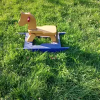 Hobbel paard - hout - zeer solide - i.p.st.