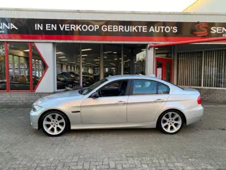 BMW 3-serie 320i High Executive - Leer - Xenon - 18"- Inr Mog