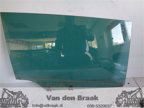 Peugeot 5008 2009-2017 Portierruit rechts achterzijde