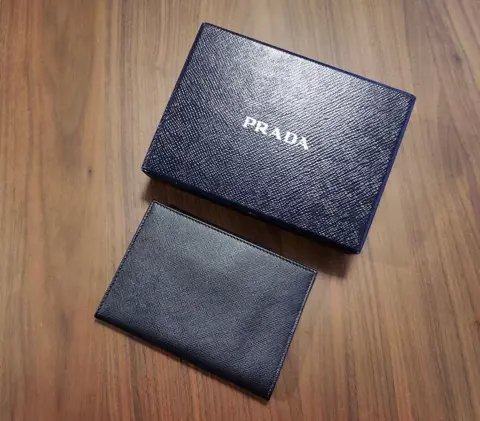 Prada - Saffiano Leather - Paspoorthouder