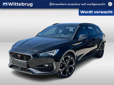 CUPRA Leon Sportstourer 1.4 e-Hybrid 245pk Performance Supersport DSG Automaat Panoramadak / 19"LM v