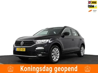 Volkswagen T-Roc 1.5 TSI Style 150pk Camera/Navi/17inch/Ad.Cruise
