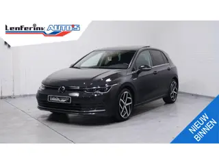 Volkswagen Golf 1.5 eTSI 150 pk Style DSG Aut. Panodak, NAP LED Koplampen, App Connect, Parkeerhulp,