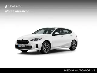 BMW 1-serie 120 | Panorama | 18" | Innovation Pack | Sportstoelen | Harman Kardon