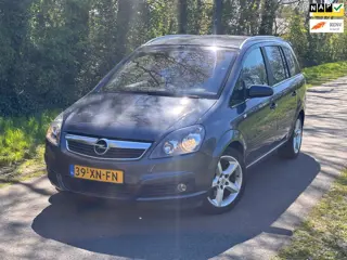 Opel Zafira 2.2 Cosmo | 7-Persoons + Cruise + Airco |