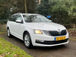 Skoda Octavia Combi 1.0 TSI Greentech Ambition Business | DSG + Navi + Cruise Nu € 10.950,-!!!