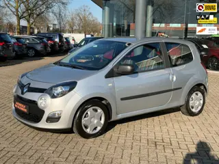 Renault Twingo 1.2 16V Parisienne, Airco, BNluetooth, Radio/ multi media, etc.
