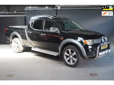 Mitsubishi L 200 2.5 DI-D Double Cab Intense