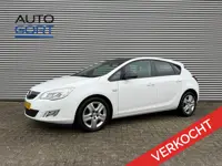 Opel Astra 1.4 Turbo Sport | Trekhaak | Cruise control | Airco | Parkeersensoren