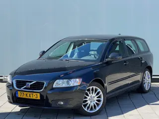 Volvo V50 BWJ 2010 | 1.8I 126PK Sport | TREKHAAK | NAVI | 17'' LMV | AUT AIRCO | EL RAMEN&SPIEGELS |