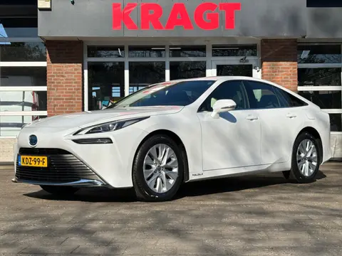 Toyota Mirai Dynamic - waterstof - camera - adaptieve cruise control -100% DUURZAAM - Nieuwe auto!