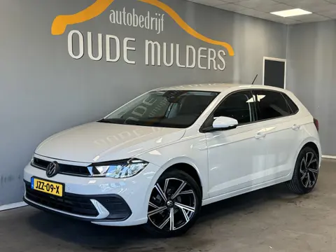 Volkswagen Polo 1.0 MPI Polo Carplay / Stoelverwarming/ Cruise / Camera