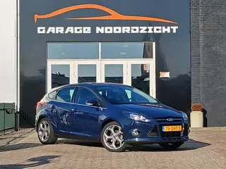 Ford Focus 1.6 TI-VCT Titanium ECC/AIRCO|18 INCH SPORT VELGEN|5 DEURS Maandag tot Vrijdag van 09.00 
