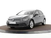 Volkswagen Golf 1.0 eTSI 110PK DSG Life · Apple/Android Car Play · Navigatie · P-Sensoren · Sfeerver