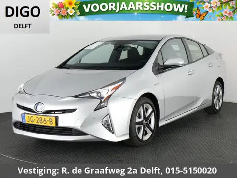 Toyota Prius 1.8 Dynamic | Parkeersensoren | Navigatie | Afneembare trekhaak |