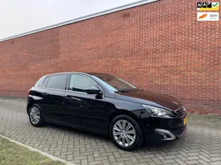 Peugeot 308 1.2 PureTech Allure Navi Cruise Pano Clima Led