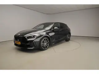 BMW 1 Serie 5-Deurs 118i | Handbak !! | M-Sportpakket | LED | Leder | Navigatie | M-Zetels | Stoelve