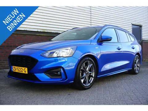 Ford Focus Wagon 1.0 EcoB. ST-Line | WINTERPACK| CAMERA| ALLSEASON!