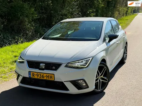 Seat Ibiza 1.0 TSI FR Business Intense | ACC + DAB + Camera Nu 10.975,-!!!