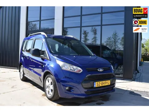 Ford Tourneo Connect Compact 1.6 Titanium Aangepast met handgas/rem enz.