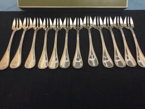 Christofle - Oesterservies (12) - Verzilverd - ALBI