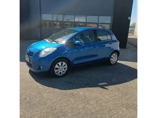 Toyota Yaris 1.3 VVTi Sol