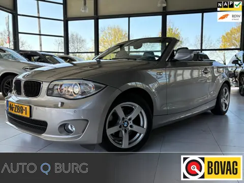 BMW 1-serie Cabrio 118i Exclusive Edition | Automaat | 1e Eigenaar | Volledig dealer onderh | Navi |