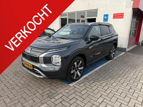 Mitsubishi Outlander 2.4 PHEV Instyle+ Demovoertuig! Rijklaarprijs! Snel leverbaar!