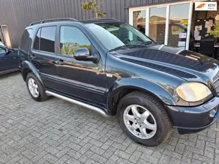 Mercedes-Benz M-klasse ML 270 CDI** grijs kenteken **