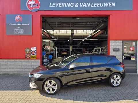 Seat Leon 1.5 eTSI FR Business Intense Automaat/ Stuur en stoel verwarming/ Navigatie/ Adapt. Cruise