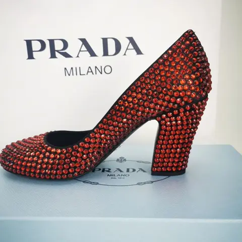 Prada - Crystal Pumps - Pumps - Maat: Schoenen / EU 38,5