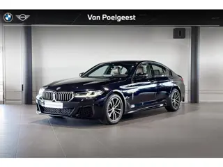 BMW 5 Serie Sedan 520i Business Edition Plus | M Sport | Stoelverwarming | Achteruitrijcamera | Lase
