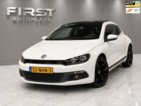 Volkswagen Scirocco 1.4 TSI Highline Plus AUTOMAAT PANO/LEDER/CRUISE | KEURIGE AUTO !