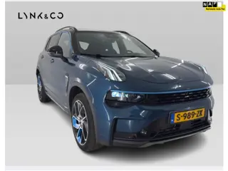 Lynk & Co 01 1.5 261pk PHEV 7DCTH | Orig.NL | Zwarte hemel | PanoramaDak | 360 graden Camera | Carpl