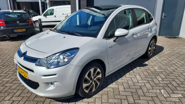 CITROEN C3 1.2 Pure Tech Exclusive / Navigatie . Cruise Control / Climate Control 