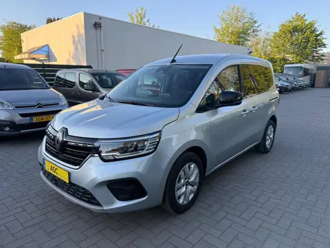 Renault Kangoo Rolstoelauto L1 Automaat - Bodemverlaging - Rolstoelvervoer - 2025