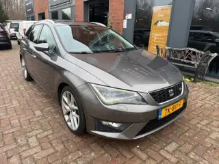 Seat Leon ST 2.0 TDI FR Connect AUT, 184pk