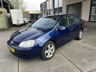 Volkswagen Golf 1.6 FSI 5 DRS APK (bj 2007)