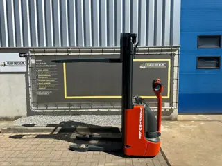 VS-22717 Elektrische triplex stapelaar Linde L12