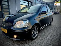 Toyota Yaris 1.5 VVT-i T-Sport, Short Shifter, verlaagd, LM velgen, Airco, Open luchtfilter Etc Etc