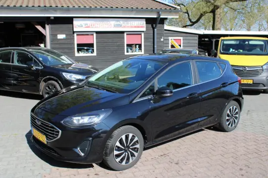 FORD FIESTA 1.0 EcoBoost Hybrid Titanium