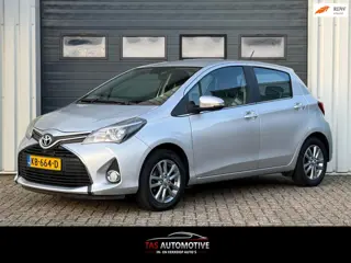 Toyota Yaris 1.3 VVT-i Dynamic NAVI / CRUISE / 6 BAK !