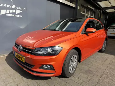 VOLKSWAGEN POLO 1.0 TSI Comfortline Business Pano Cruise Carplay