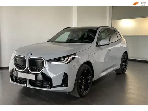 BMW X3 30e xDrive M-Sport, Pano, Trekhaak, Leer, enz.