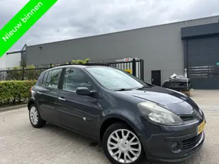 Renault Clio 1.4-16V Panorama|Cruise|Clima (bj 2006)