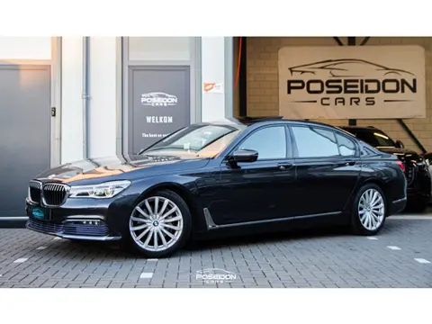 BMW 7-serie 740Le xDrive iPerformance High Executive PANO | HARMAN/KARDON | 360CAMERA | MEMORY | HEA