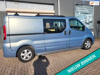 Opel VIVARO-2 2.5CDTI Camperbus AUTOMAAT