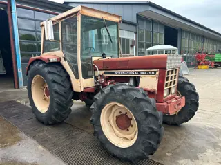 International harvester co 844 SB