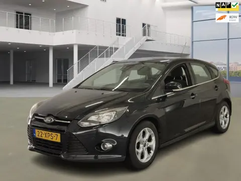 Ford Focus 1.0 EcoBoost Lease Titanium|NAVI|DODEHOEKSENSR|KEYLLES|BORDENHERKENING|CRUISE|LINEASSIST|